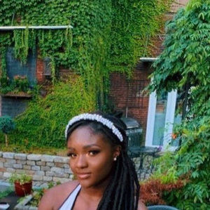 Meet your Posher, Deedra